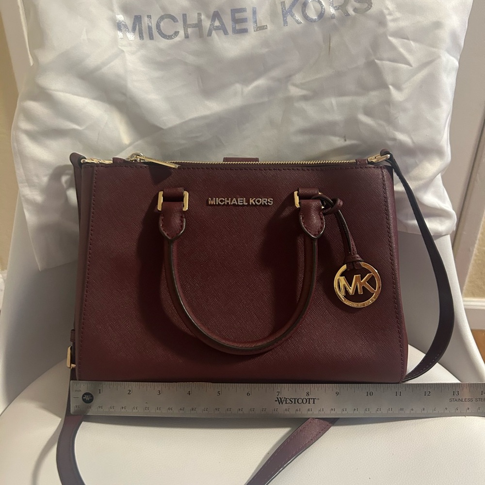 Micheal Kors Purse